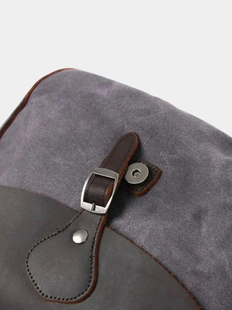 Palm Beach Boutique Windsor Messenger Crossbody Bag